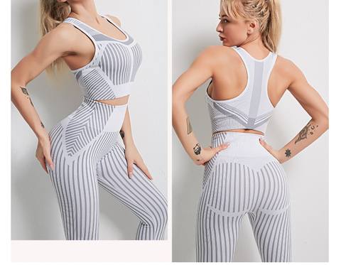 SEAMLESS SPORTWEAR